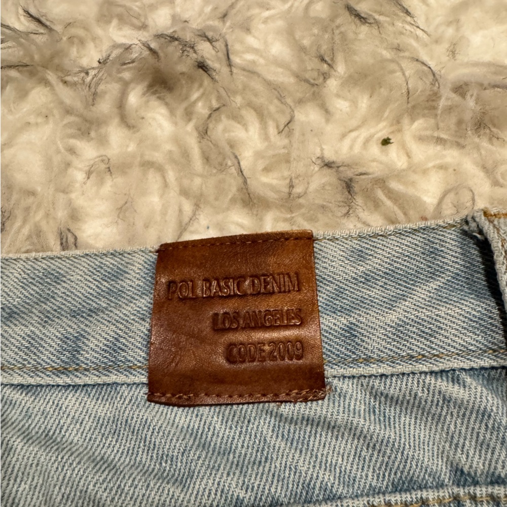 🌸NWOT- POL Blue and Pink Boyfriend Jeans with Distressed Floral Design🌸 - Picture 6 of 7